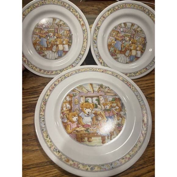 Royal Worcester `WOOSTER BEAR` Adorable 3 Plate Set Fine Porcelain EXCELLENT! - Picture 3 of 11